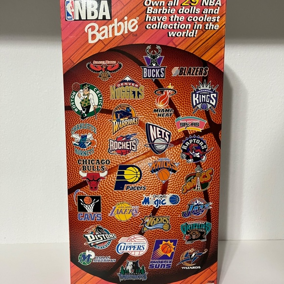 NBA Miami Heat Barbie 1998 - Picture 2 of 2